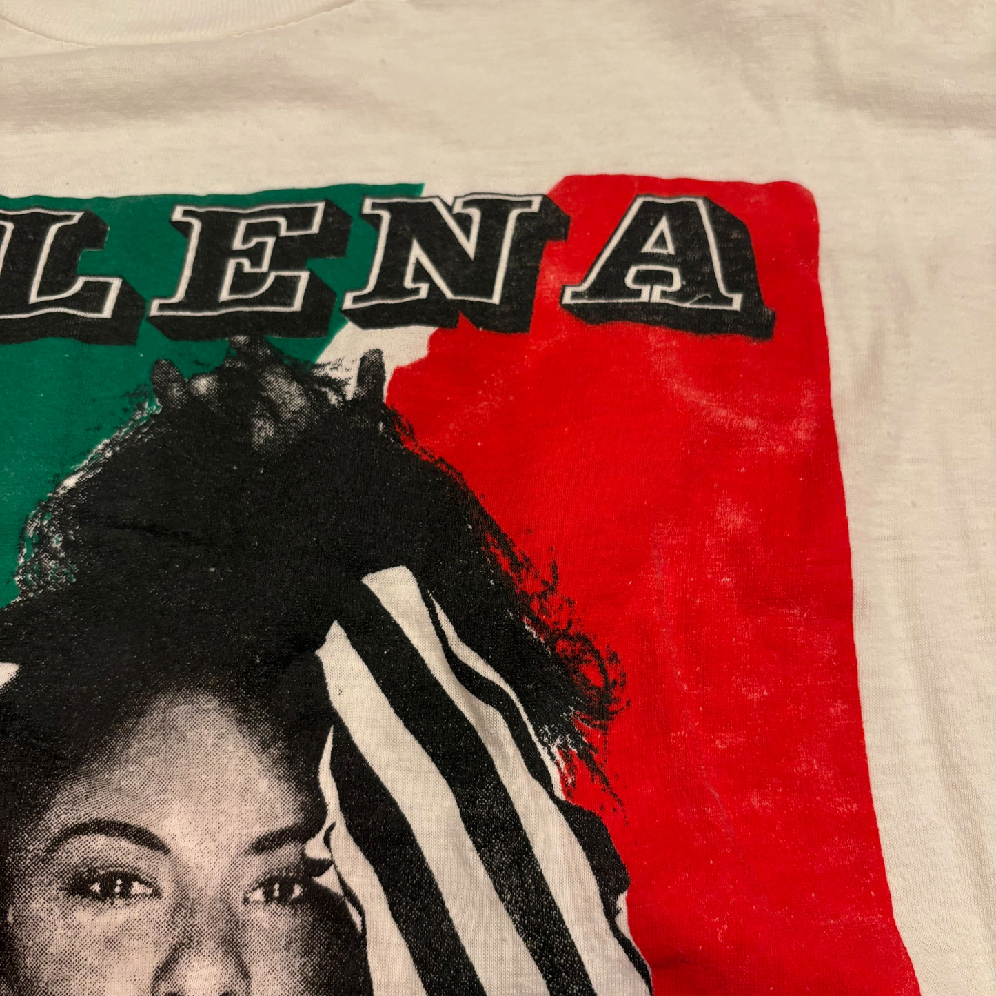 Vintage Selena Graphic Tee — Size XL