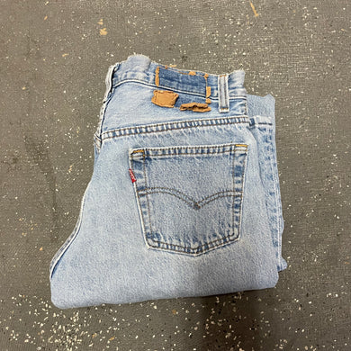 Vintage Levi Jeans (Size 27”)