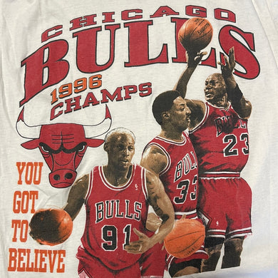 VINTAGE CHICAGO BULLS 6 TIME NBA CHAMPIONS T-SHIRT BY: HANES